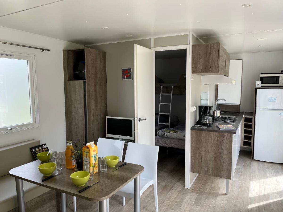 פואסננט Camping Kost Ar Moor מראה חיצוני תמונה